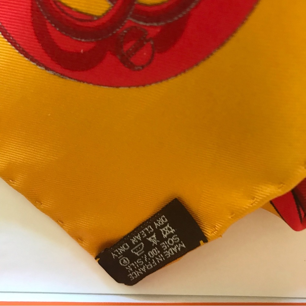 🔥 🔥 Authentic Hermes Silk scarf 90 Twill Mors Et Gourmettes w hermes box NEW - Picture 4 of 13